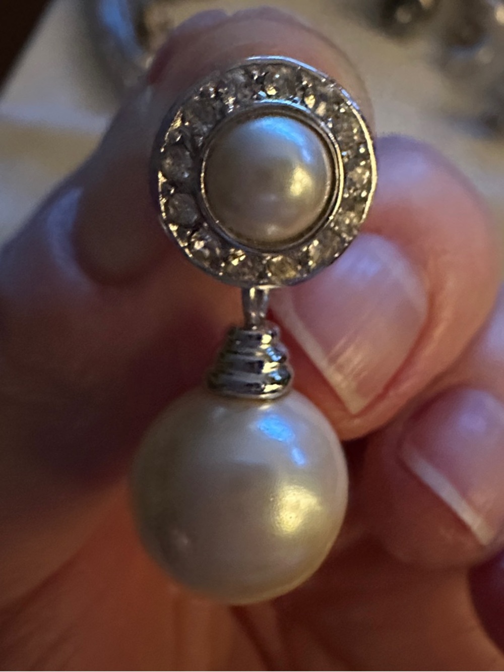Christian Dior Vintage Rhodium Earrings with Ivory Pearls - Picture 2 of 3